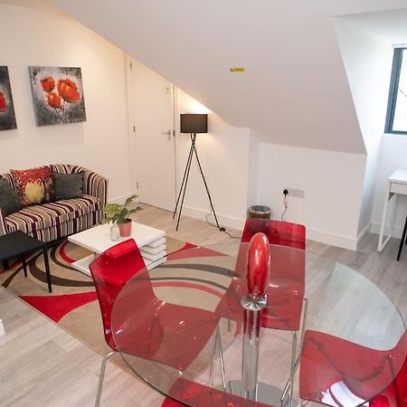קידלינגטון Rosey Lodge -1Bedroom Cousy Flat - Parking, Netflix, Wifi - Close To Blenheim Palace & Oxford - F5 מראה חיצוני תמונה