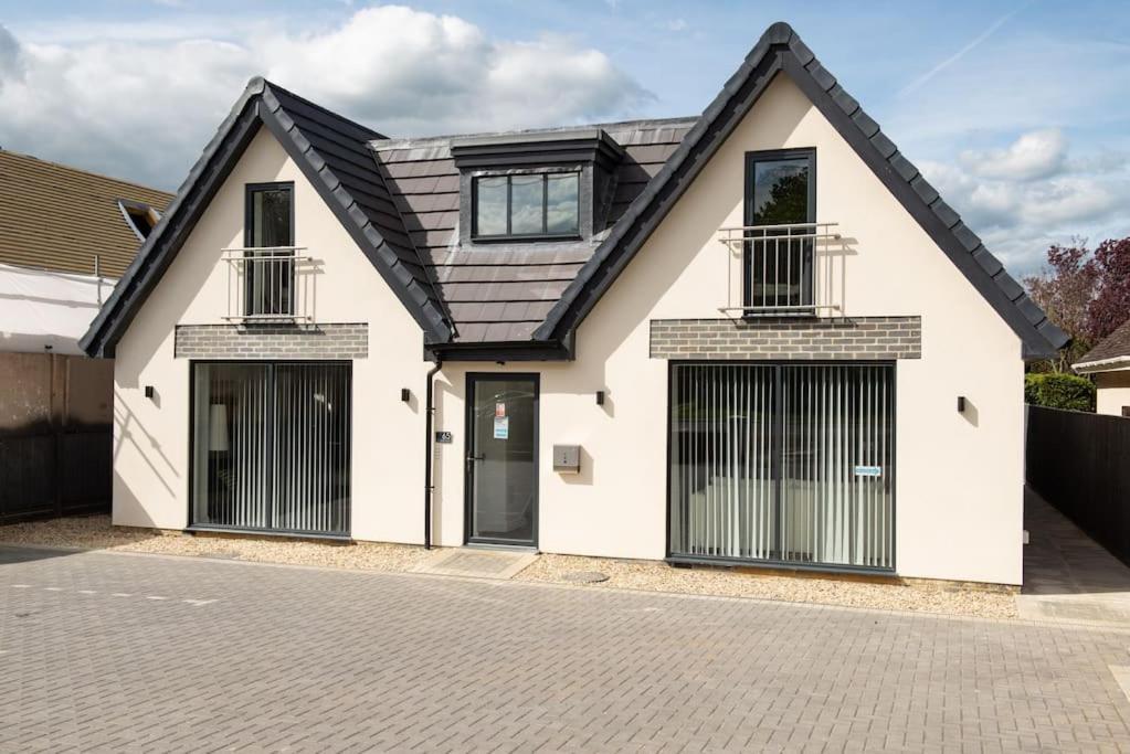 קידלינגטון Rosey Lodge -1Bedroom Cousy Flat - Parking, Netflix, Wifi - Close To Blenheim Palace & Oxford - F5 מראה חיצוני תמונה