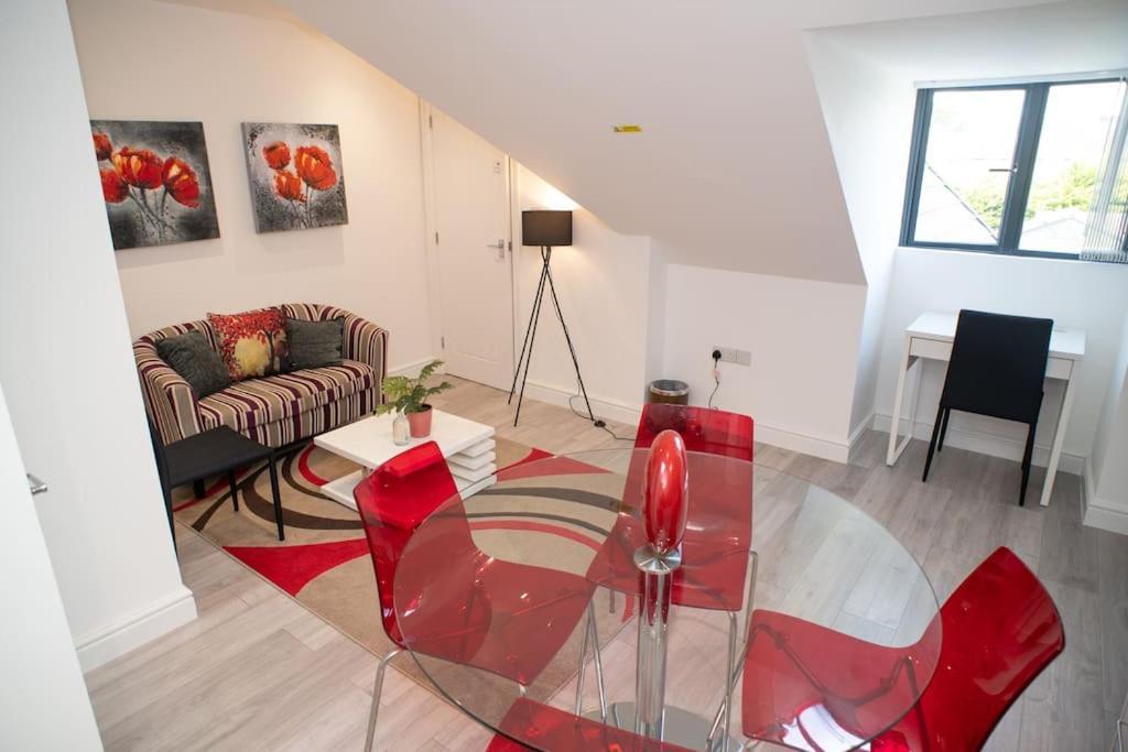 קידלינגטון Rosey Lodge -1Bedroom Cousy Flat - Parking, Netflix, Wifi - Close To Blenheim Palace & Oxford - F5 מראה חיצוני תמונה