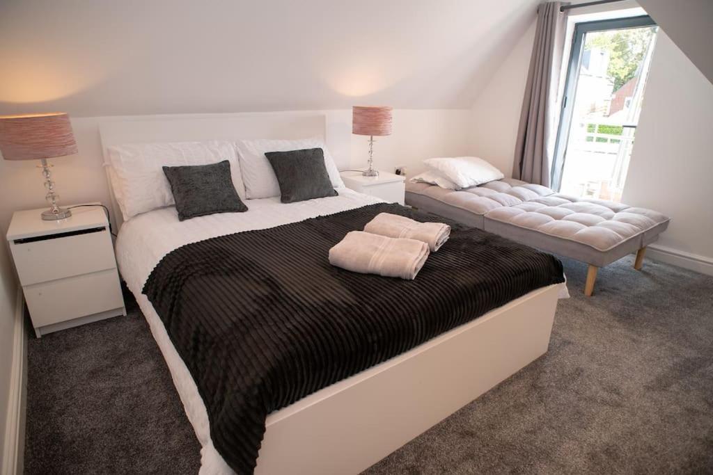 קידלינגטון Rosey Lodge -1Bedroom Cousy Flat - Parking, Netflix, Wifi - Close To Blenheim Palace & Oxford - F5 מראה חיצוני תמונה